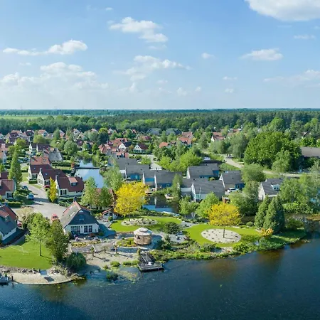 Отель Landal Domein De Schatberg *